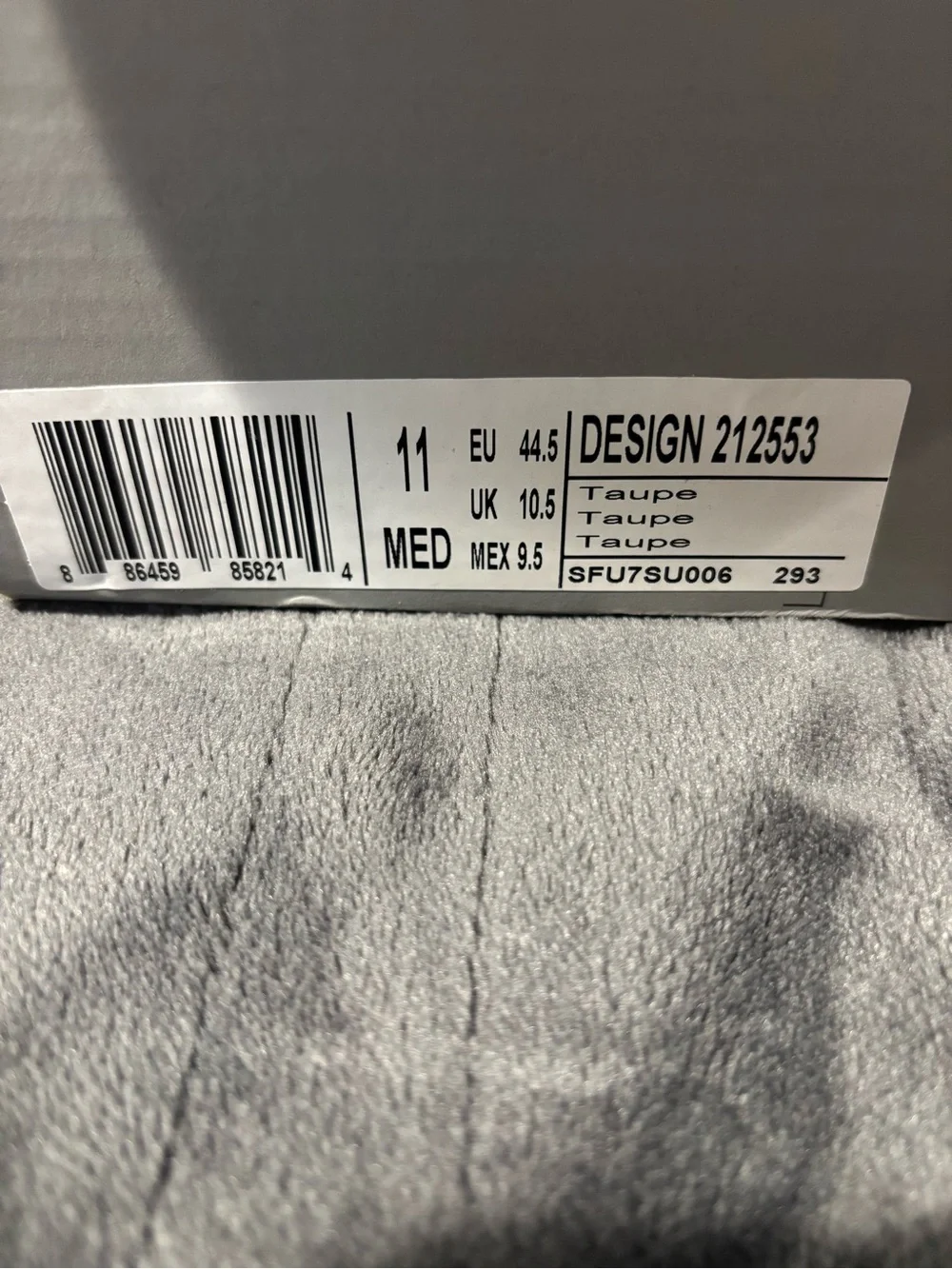 Kenneth Cole Reaction Taupe/Sand suede Chukka boots